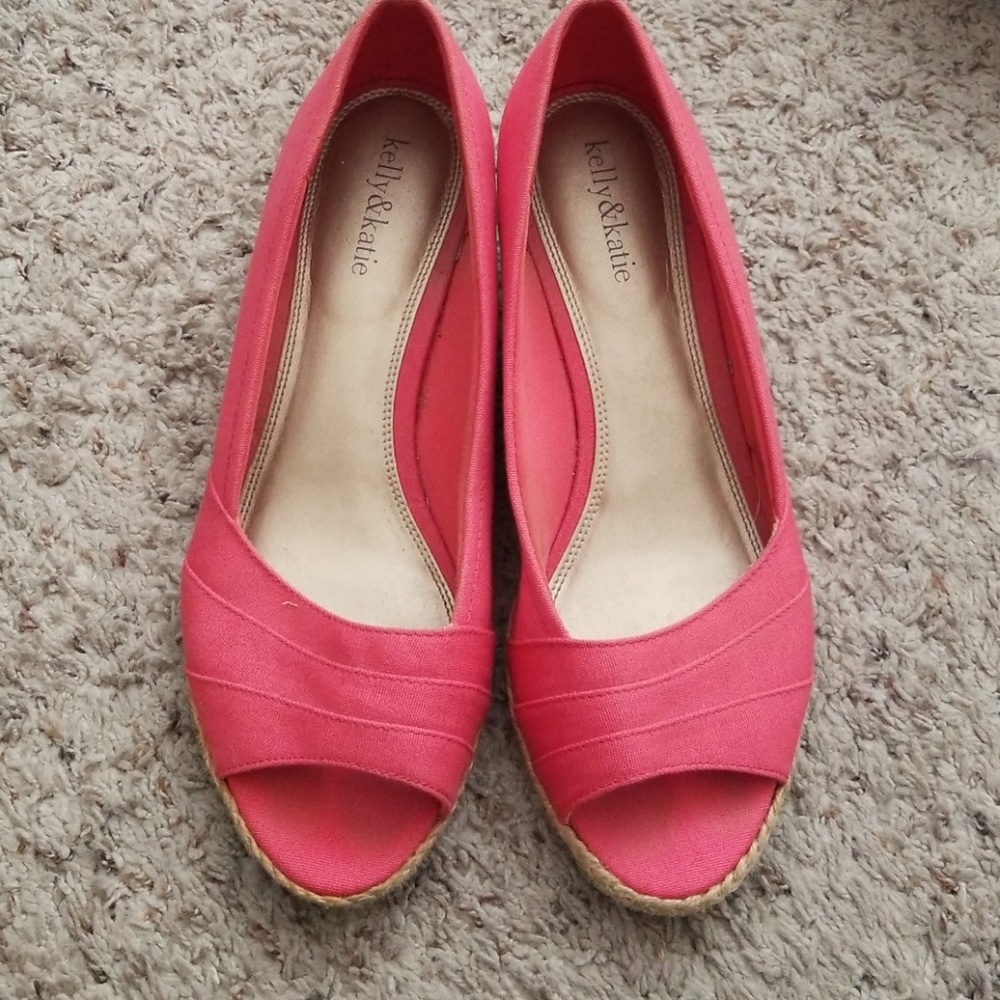 Kelly & Katie Women's Coral Louise Wedges